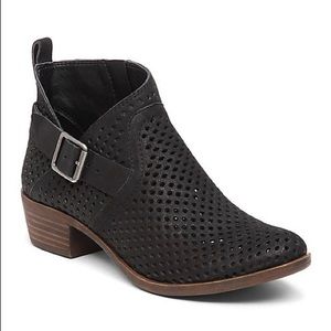 Lucky Brand Black Bartonn Booties Sz 7